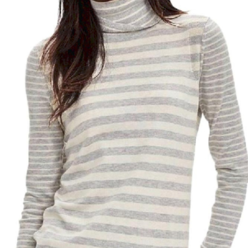 Banana Republic Grey Stripe Turtleneck Top Size S